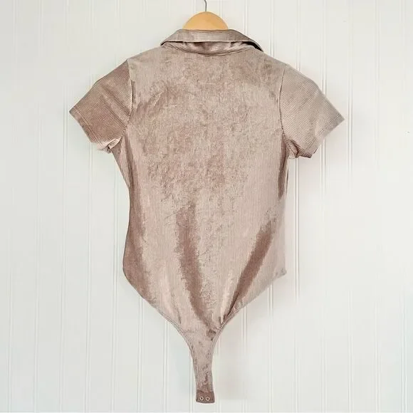 Good Luck Girl Kid’s Rib Velour Polo Bodysuit In Mauve NWOT Medium - Picture 6 of 8